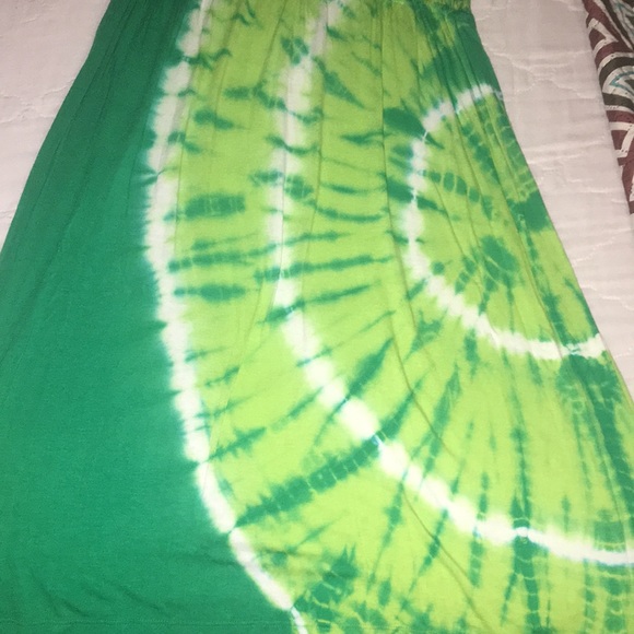 Green Tie Die Dress - Picture 2 of 5
